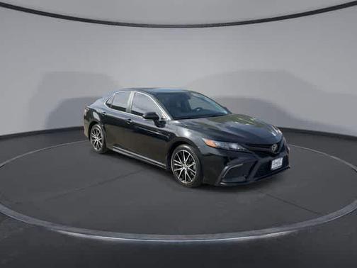 Midnight Black Metallic 2024 Toyota Camry SE