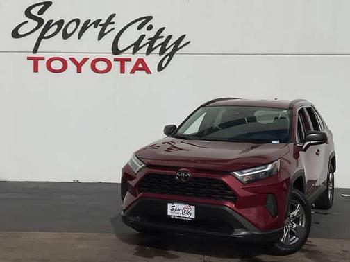 2025 Toyota RAV4 Hybrid LE