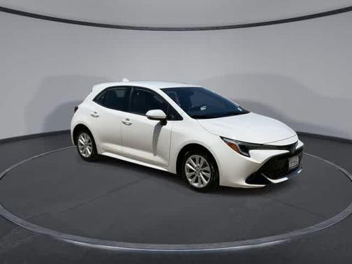 Ice Cap 2025 Toyota Corolla SE