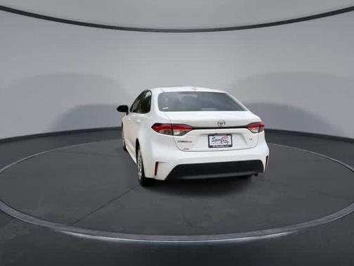 Ice Cap 2024 Toyota Corolla LE