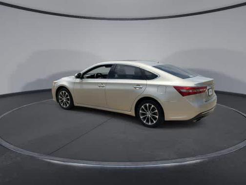 Creme Brulee Mica 2016 Toyota Avalon XLE