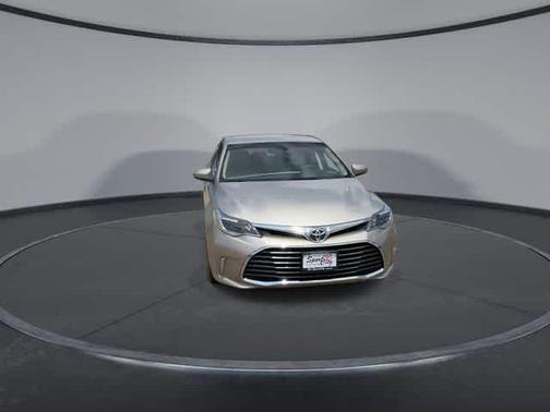 Creme Brulee Mica 2016 Toyota Avalon XLE