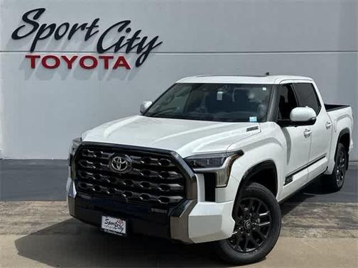 2025 Toyota Tundra Hybrid Platinum