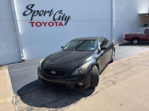 Black Obsidian 2011 INFINITI G37 Journey