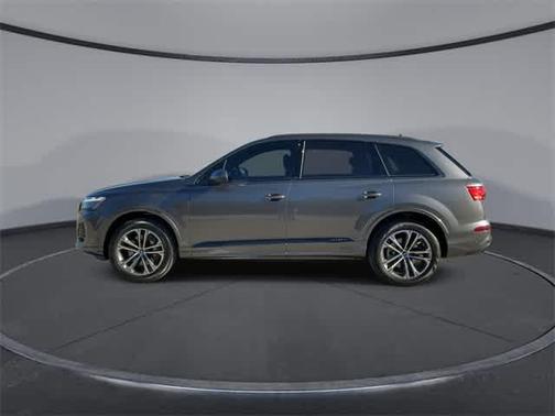 2025 Audi Q7 45 Premium Plus