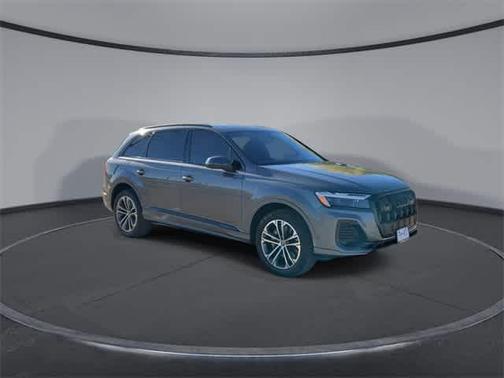 2025 Audi Q7 45 Premium Plus