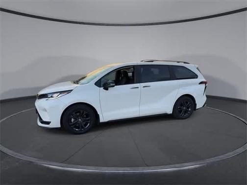 2025 Toyota Sienna XSE 7 Passenger