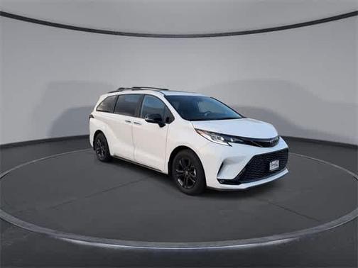 2025 Toyota Sienna XSE 7 Passenger