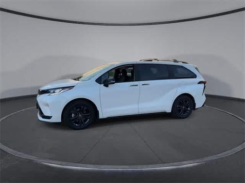 2025 Toyota Sienna XSE 7 Passenger