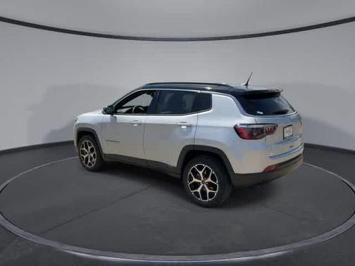 Silver Zynith Metallic Clearcoat 2025 Jeep Compass Limited