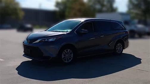 Predawn Gray Mica 2022 Toyota Sienna LE