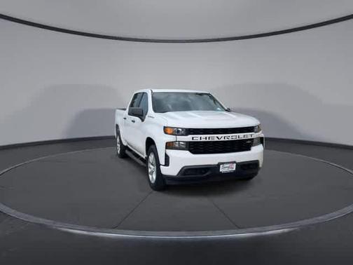 Summit White 2019 Chevrolet Silverado 1500 Custom