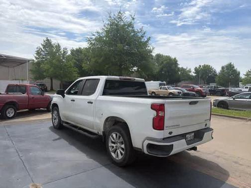 Summit White 2019 Chevrolet Silverado 1500 Custom