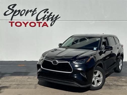 2022 Toyota Highlander L