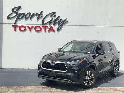 2024 Toyota Highlander XLE