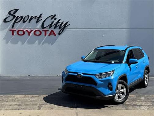 2021 Toyota RAV4 XLE