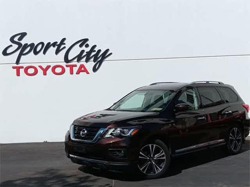 2020 Nissan Pathfinder Platinum 2WD