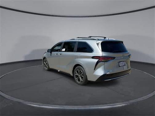 2025 Toyota Sienna Platinum 7 Passenger