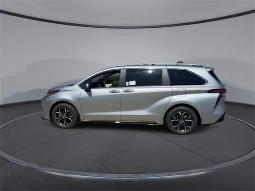 2025 Toyota Sienna Platinum 7 Passenger