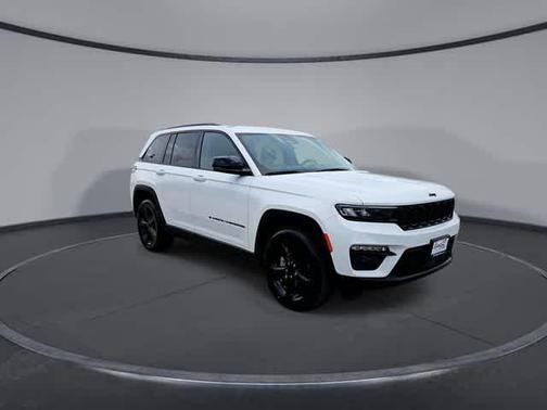 Bright White Clearcoat 2023 Jeep Grand Cherokee Limited
