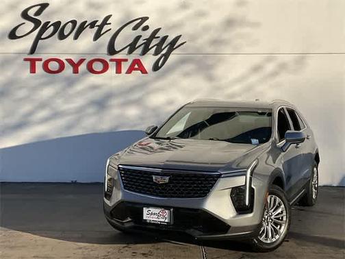 2024 Cadillac XT4 Premium Luxury