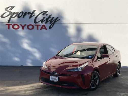 2019 Toyota Prius XLE