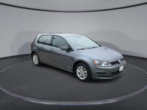 Platinum Gray Metallic 2016 Volkswagen Golf TSI S 4-Door