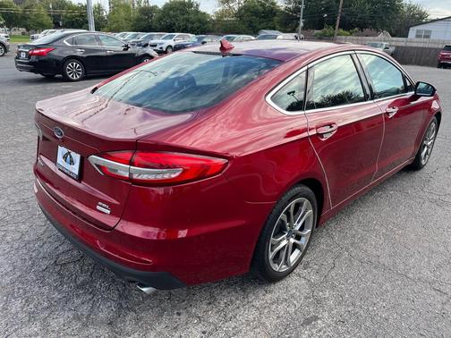 2019 Ford Fusion SEL