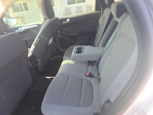 SILVER 2020 Ford Escape SE