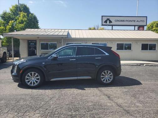 2023 Cadillac XT4 Premium Luxury