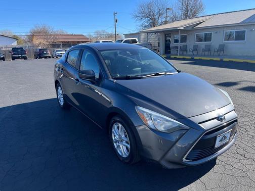 2018 Toyota Yaris iA Base