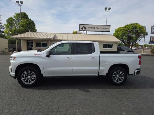 WHITE 2022 Chevrolet Silverado 1500 Limited RST