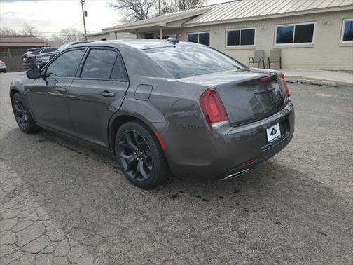 2020 Chrysler 300 Touring