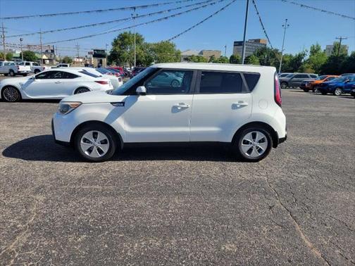 2016 Kia Soul Base