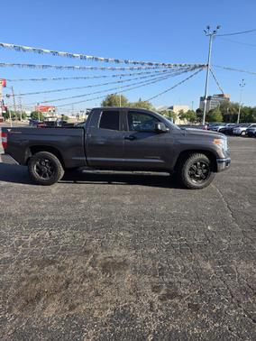 2016 Toyota Tundra SR5