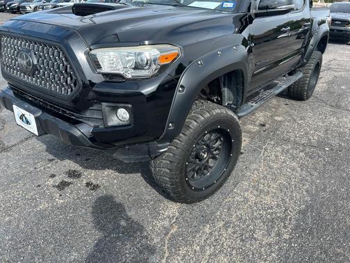 2018 Toyota Tacoma SR