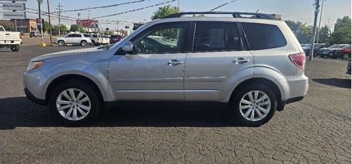 SILVER 2013 Subaru Forester 2.5X