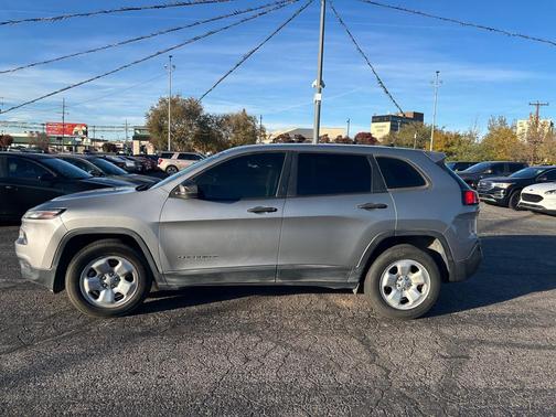 2015 Jeep Cherokee Sport