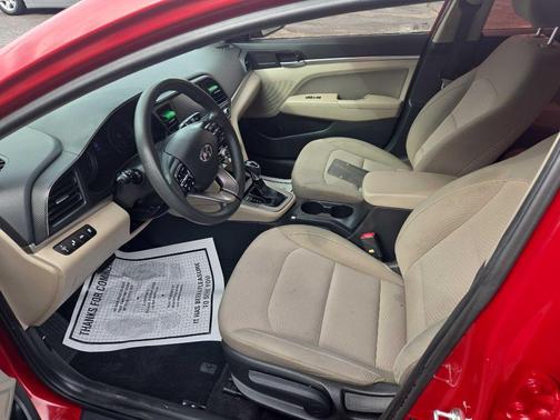 2020 Hyundai ELANTRA SEL