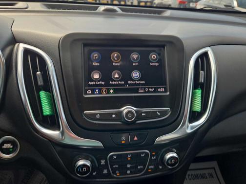 RED 2022 Chevrolet Equinox 1LT