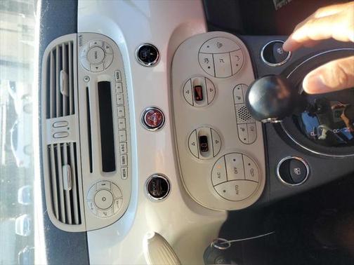 2013 FIAT 500 Lounge