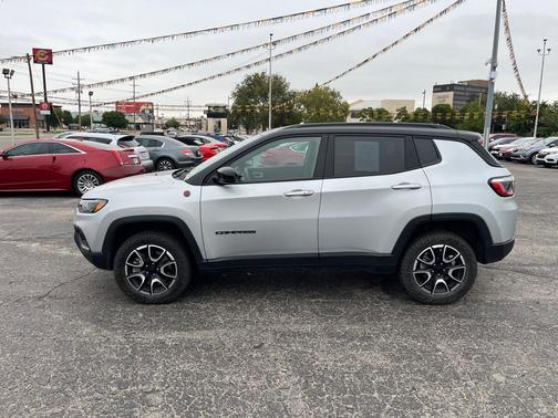2024 Jeep Compass Trailhawk