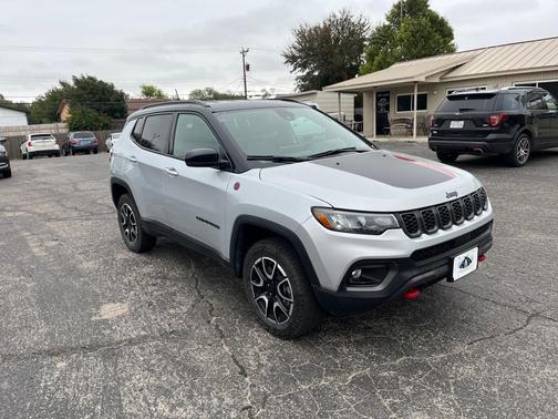2024 Jeep Compass Trailhawk