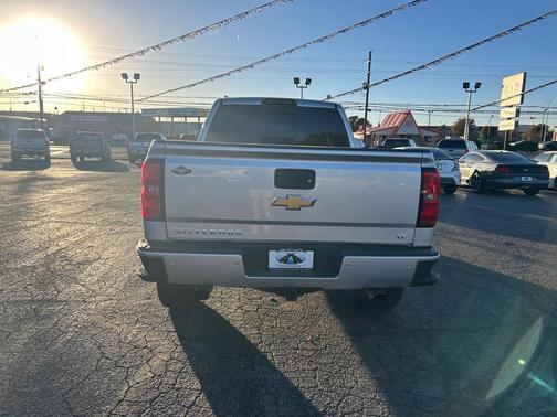 2018 Chevrolet Silverado 1500 2LT