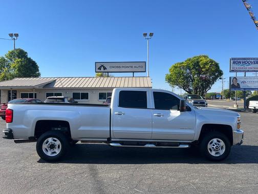 SILVER 2019 Chevrolet Silverado 2500 LT