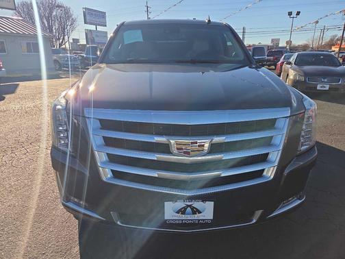 2018 Cadillac Escalade ESV Premium Luxury