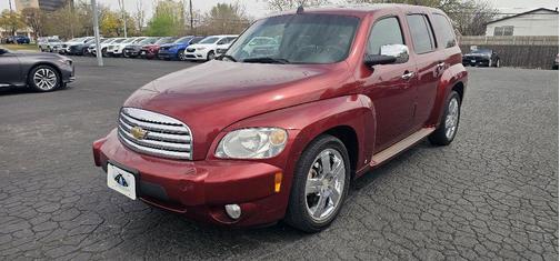RED 2009 Chevrolet HHR LT