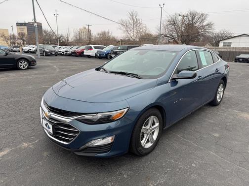 2024 Chevrolet Malibu LT