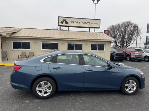 2024 Chevrolet Malibu LT