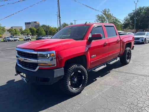 RED 2018 Chevrolet Silverado 1500 1LT